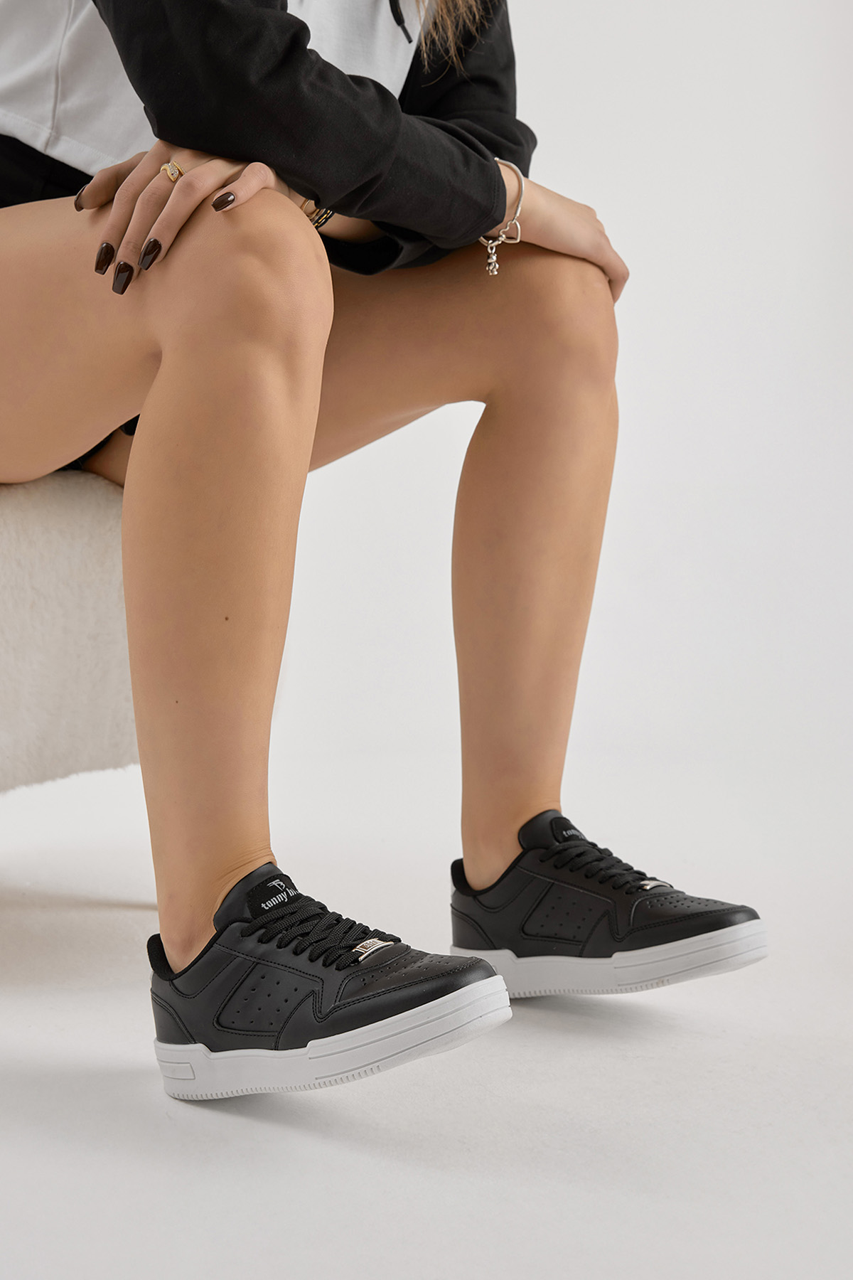 Unisex Siyah Beyaz Termo Taban Bağcıklı Günlük Spor Ayakkabı