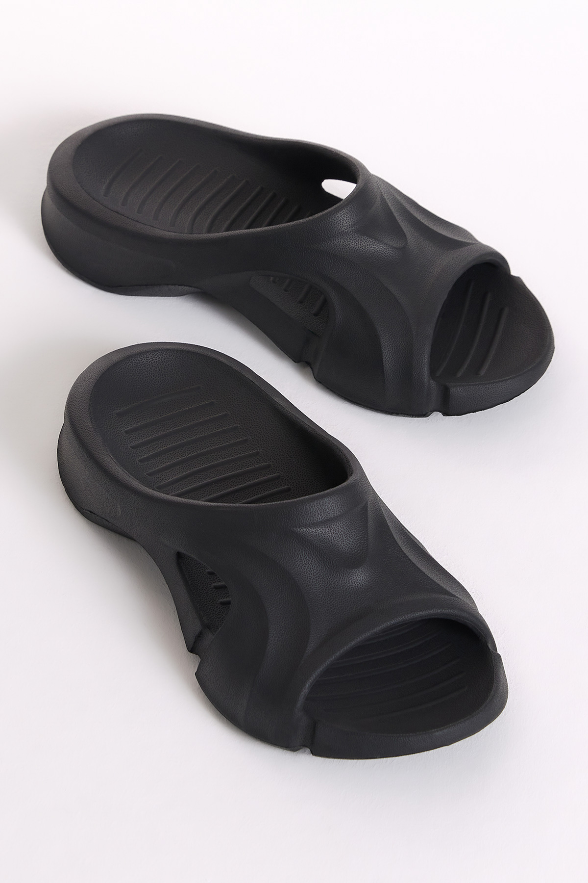 Unisex Siyah Desenli Kalın Tabanlı Eva Terlik