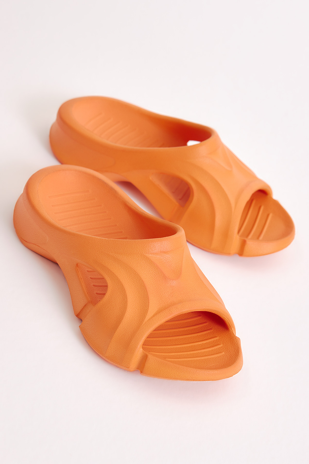 Unisex Turuncu Desenli Kalın Tabanlı Eva Terlik