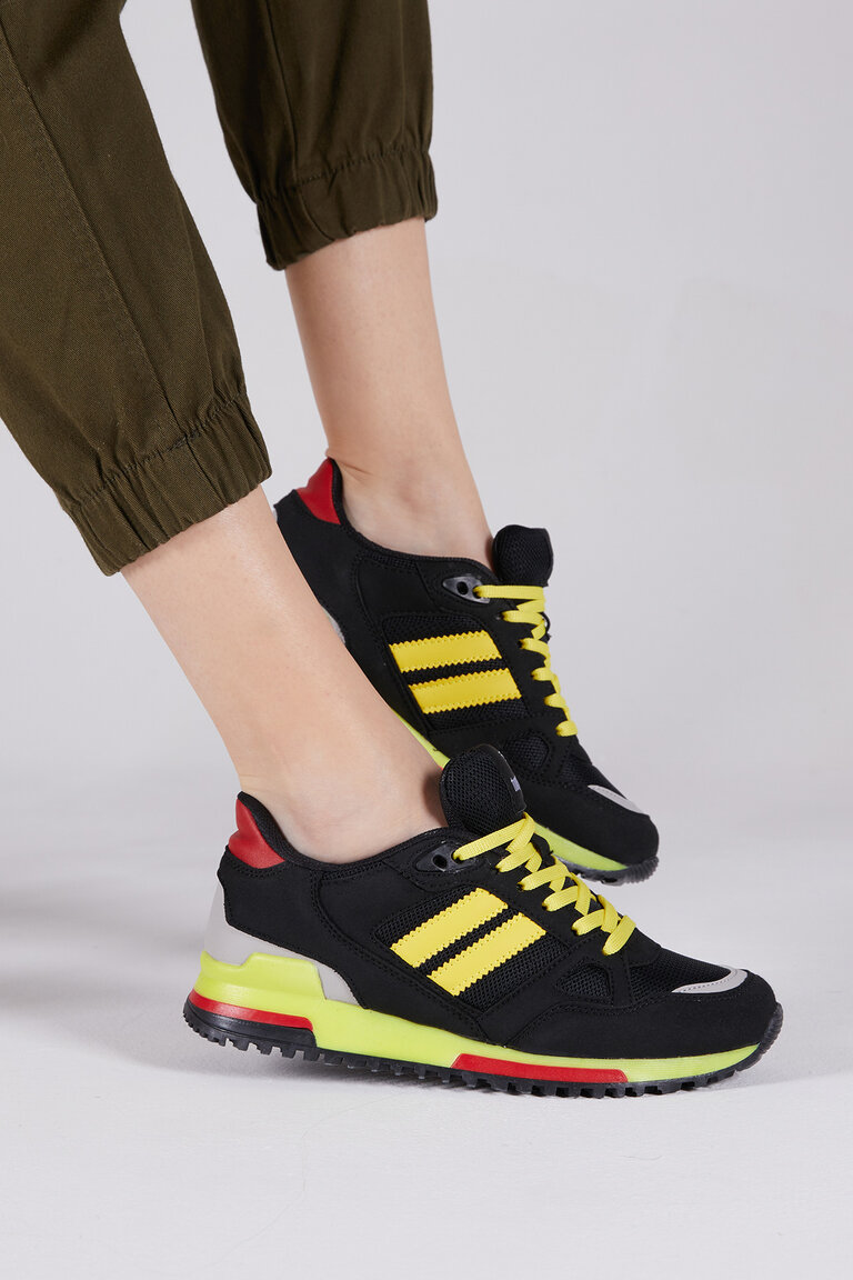 Unisex Siyah Sarı Termo Taban Şeritli Bağcıklı Spor Ayakkabı