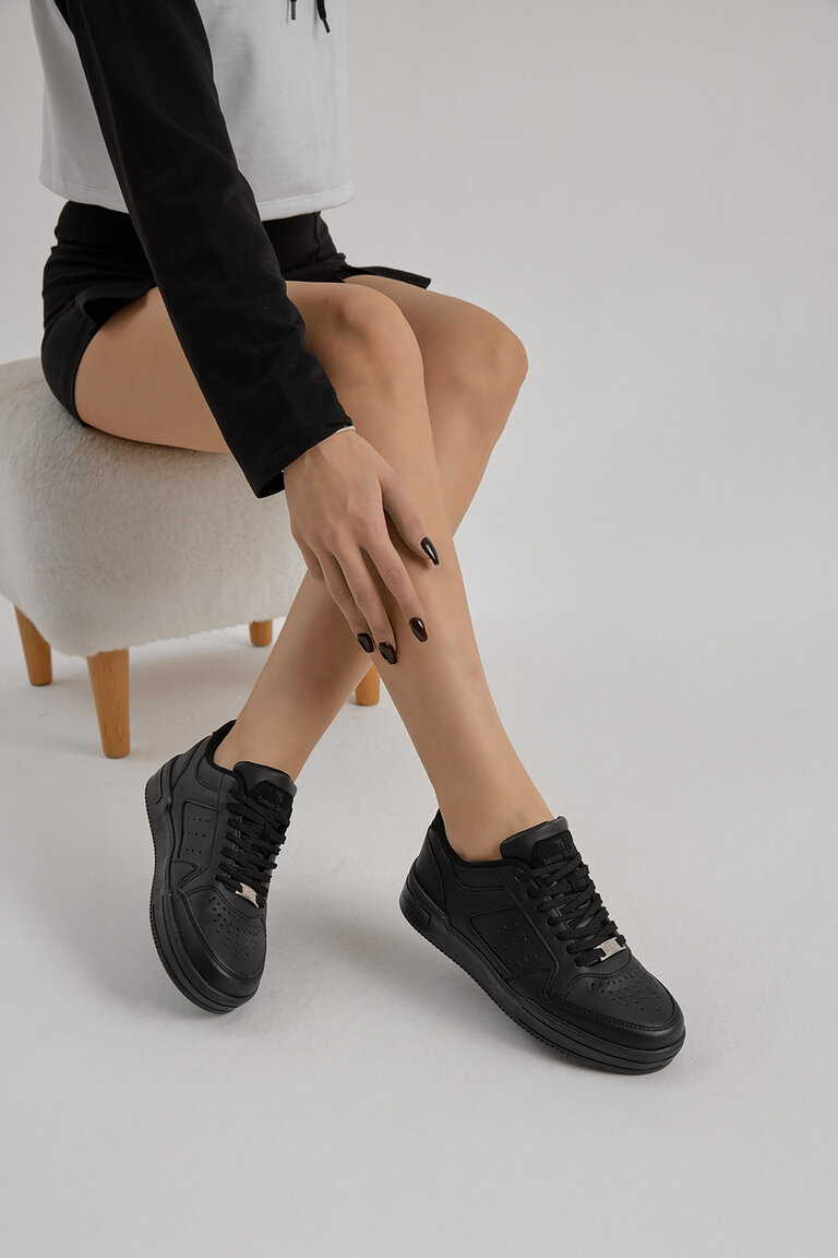 Unisex Siyah Termo Taban Bağcıklı Günlük Spor Ayakkabı