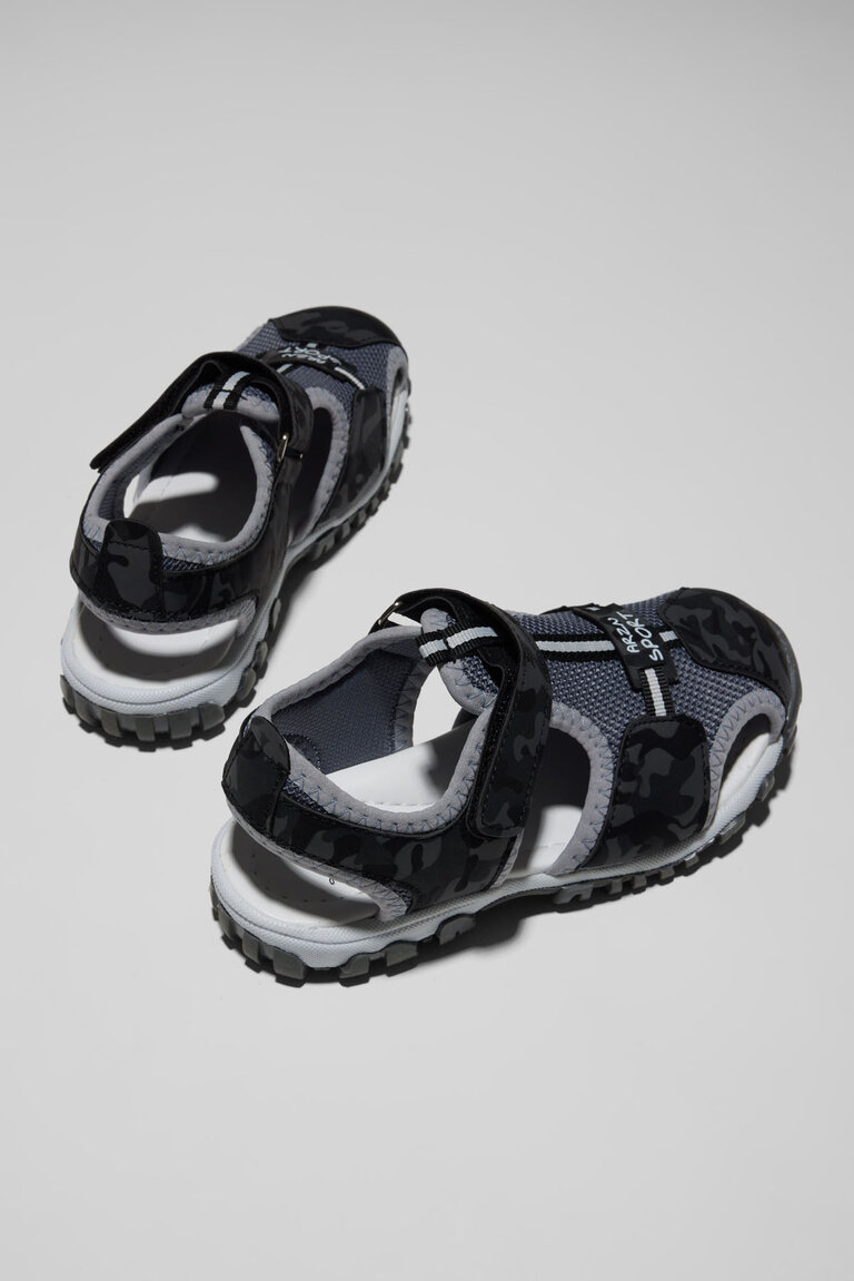 Çocuk Unisex Siyah Kamuflaj Çoçuk Cırtlı Rahat Kalıp Sandalet