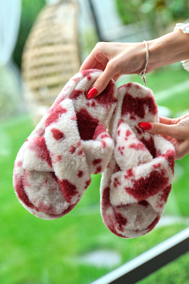 Kadın Bordo Desenli Peluş Çapraz Ev Terliği
